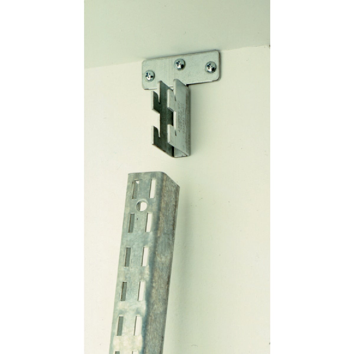 Shelf Standard Mounting Bracket