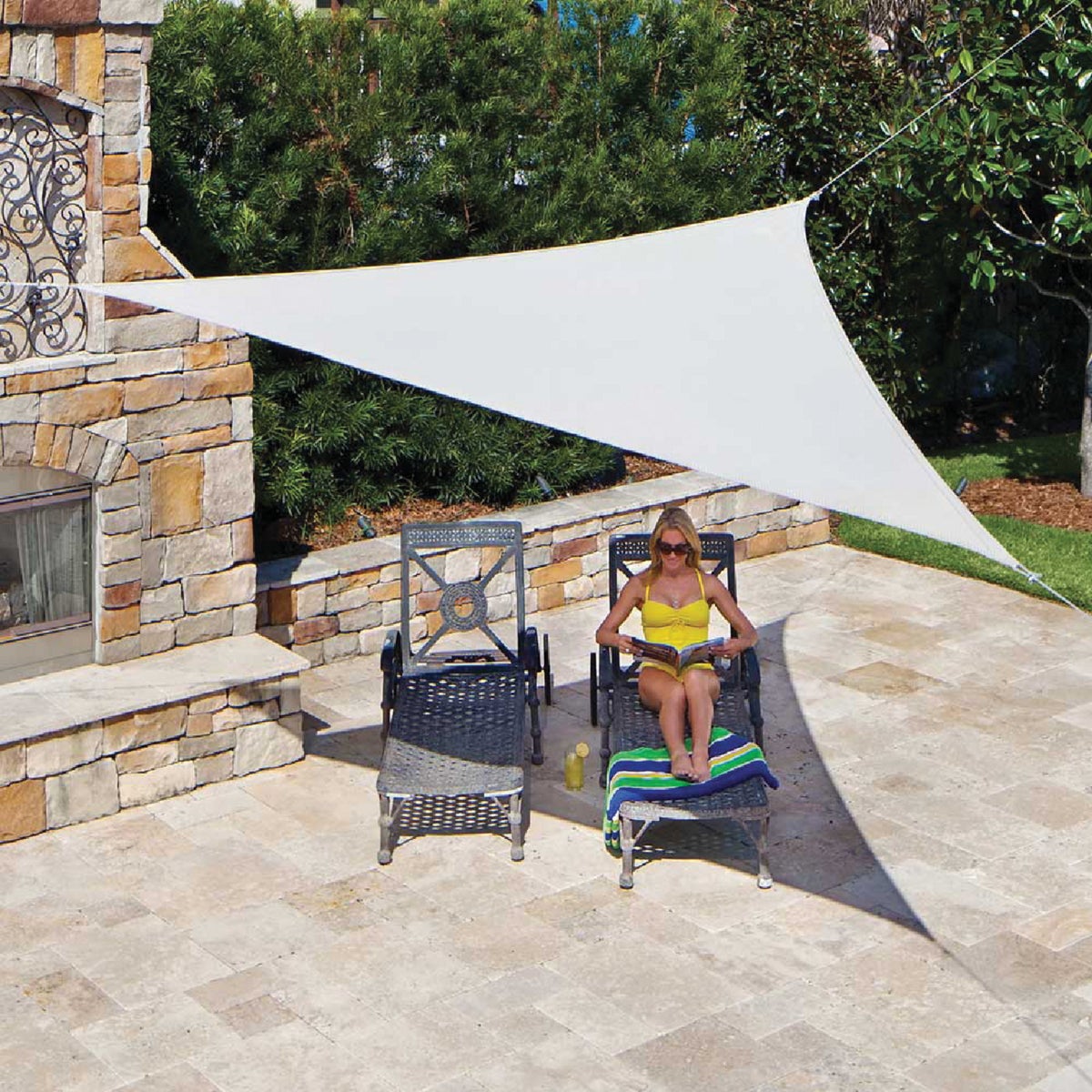 PEBBLE SHADE SAIL