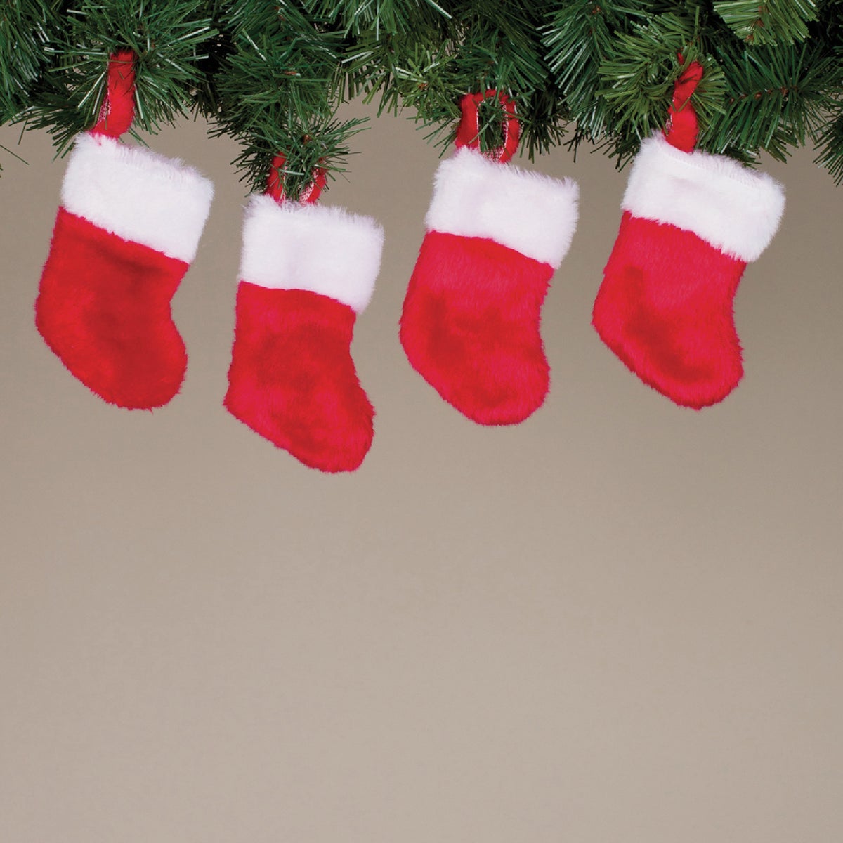 6" RED MINI STOCKING