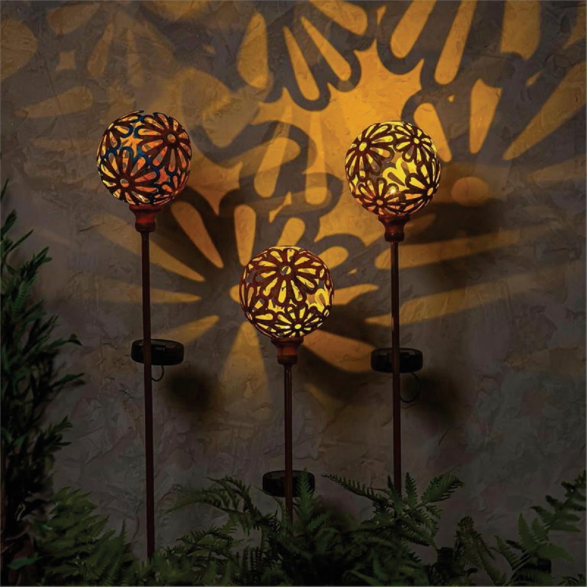 Evergreen 36 In. H. Solar Pollinator Garden Stake